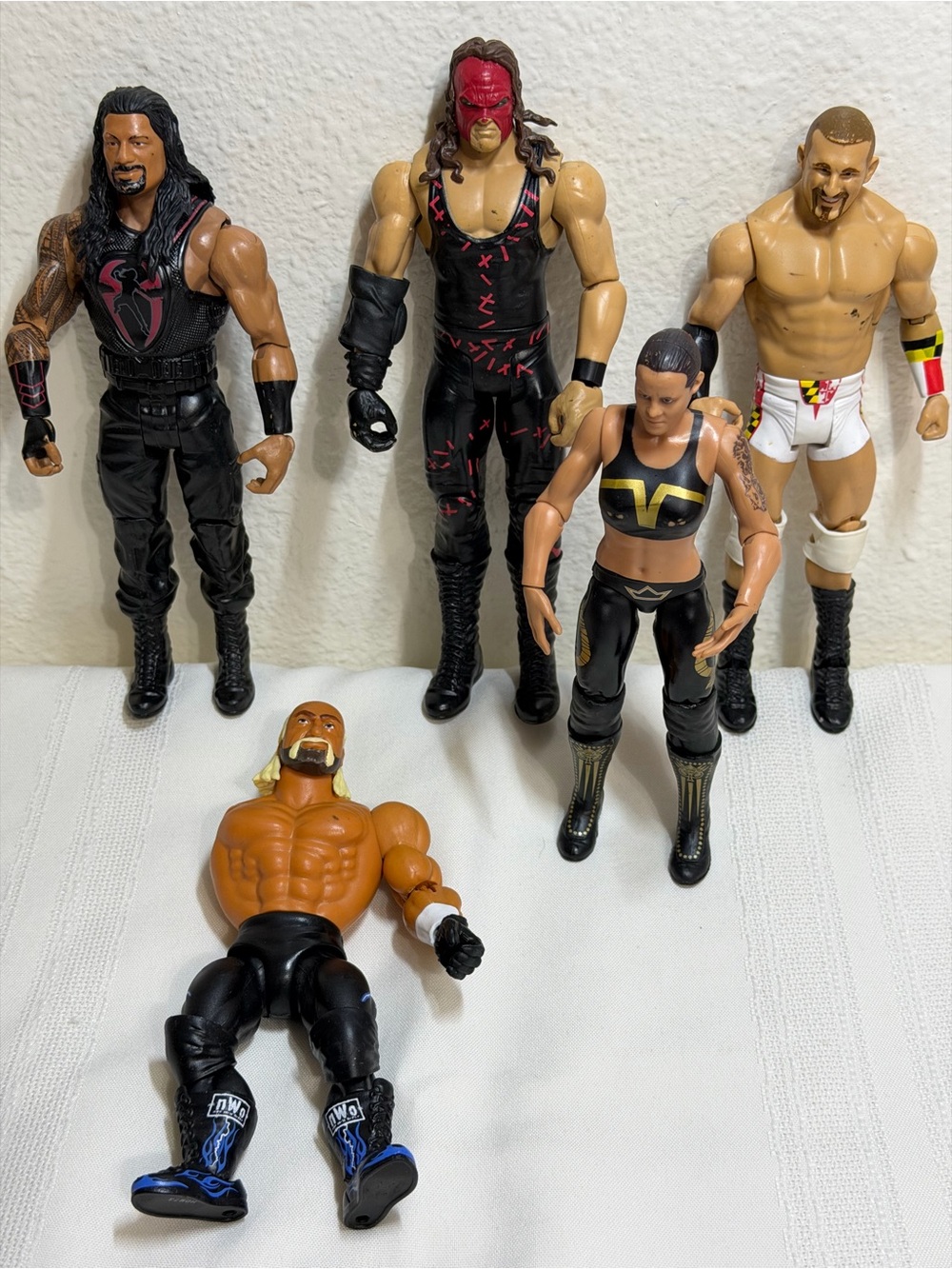 Wrestling Action Figures Mixed Lot WWF Kane, Shayna Baszler, Roman Reigns, Mojo
